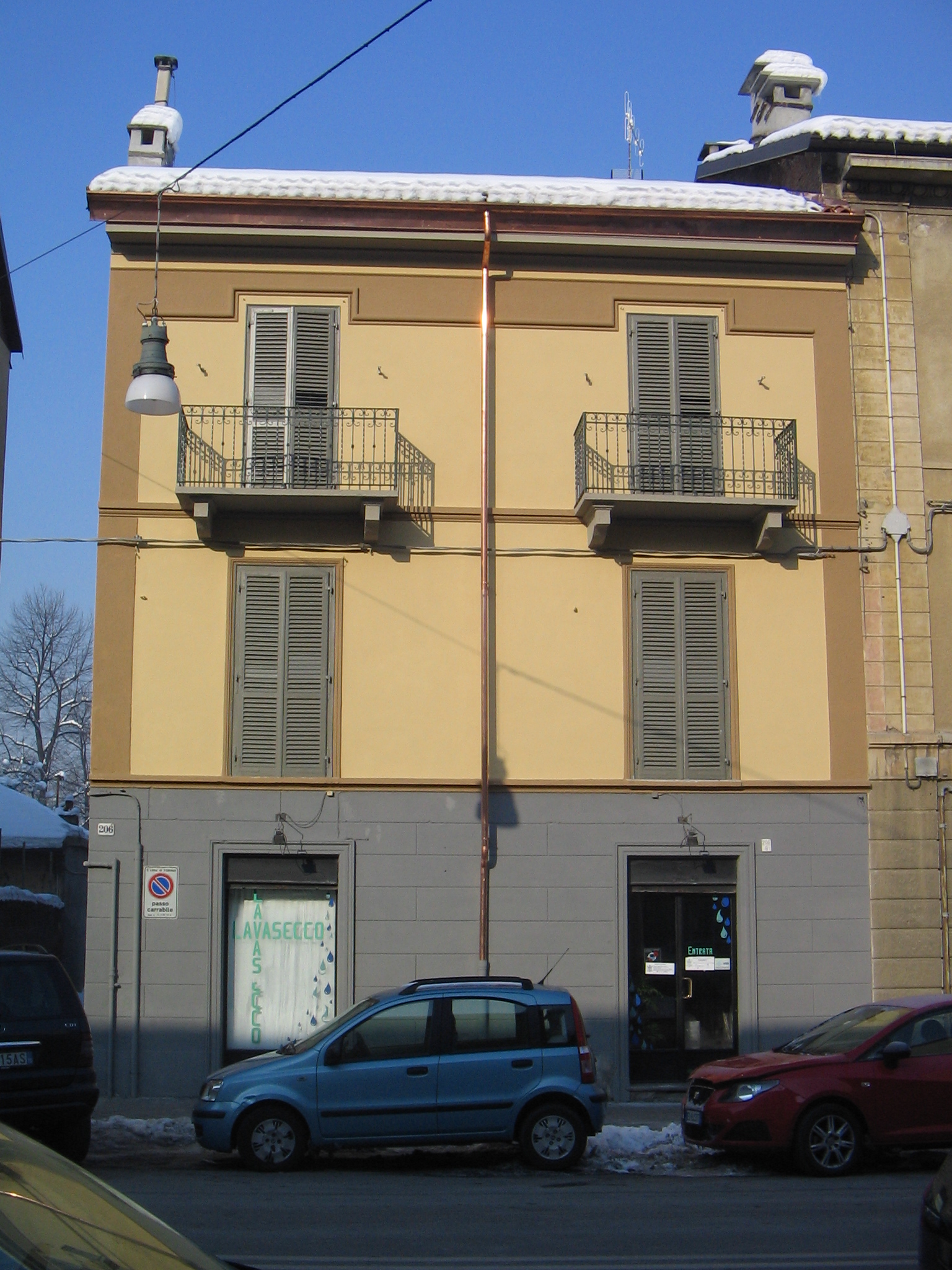 TORINO-MANUTENZIONE FACCIATE CORSO MONCALIERI