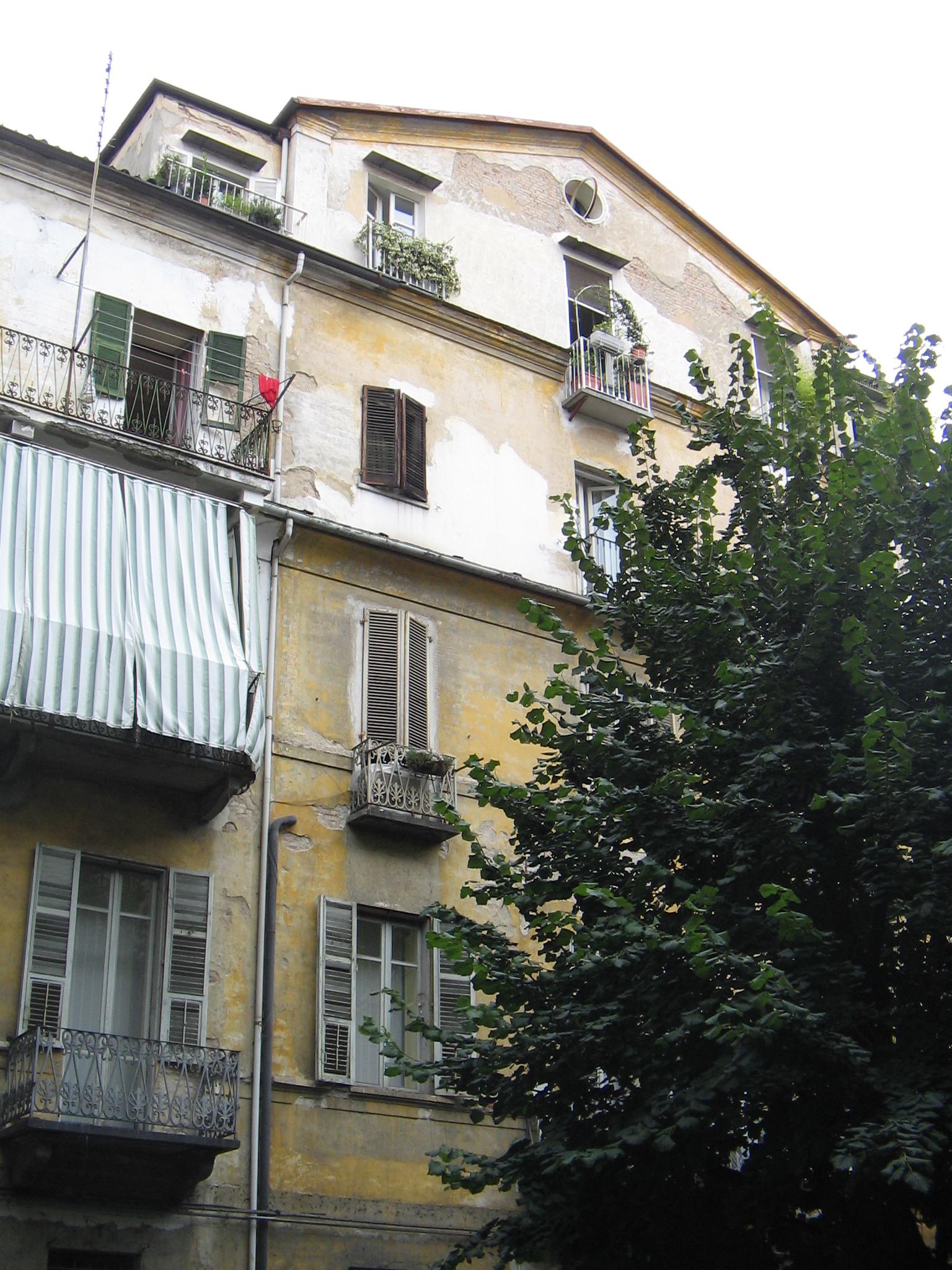 TORINO-MANUTENZIONE FACCIATE VIA CAVOUR